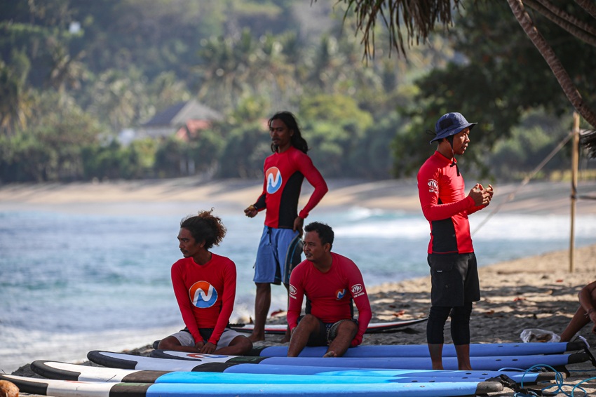 5 Days Surf Camp Program